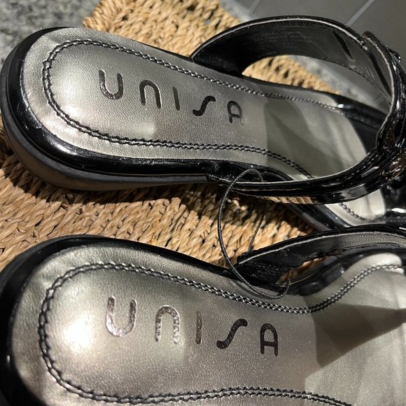 NEW UNISA Sandals NWT Size 7 1/2M NEW Black Patent Man Made NEW - Picture 9 of 12